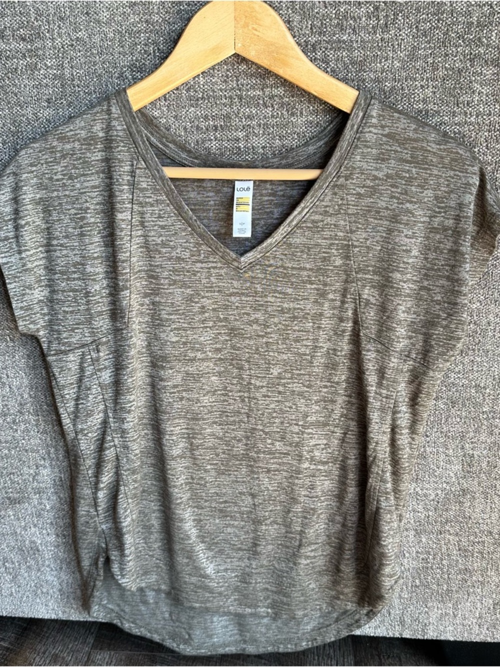 Lole Women’s Small V Neck Athletic Top Gray Lightweight Workout Shirt